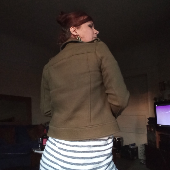 Banana Republic Double Breasted Coat - Picture 5 of 7